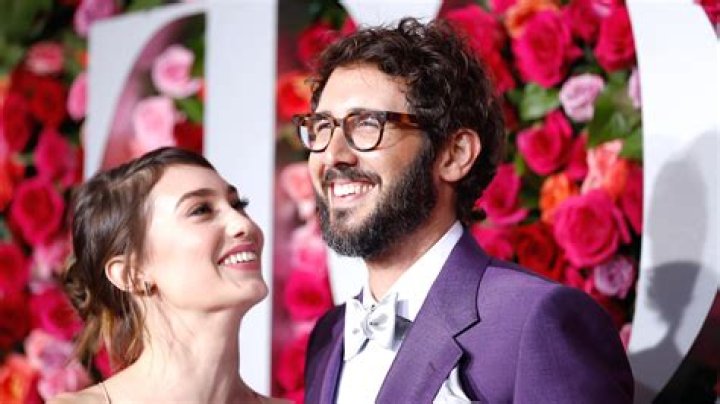 
Who Is Josh Groban’s Wife? Explore His Married Life 